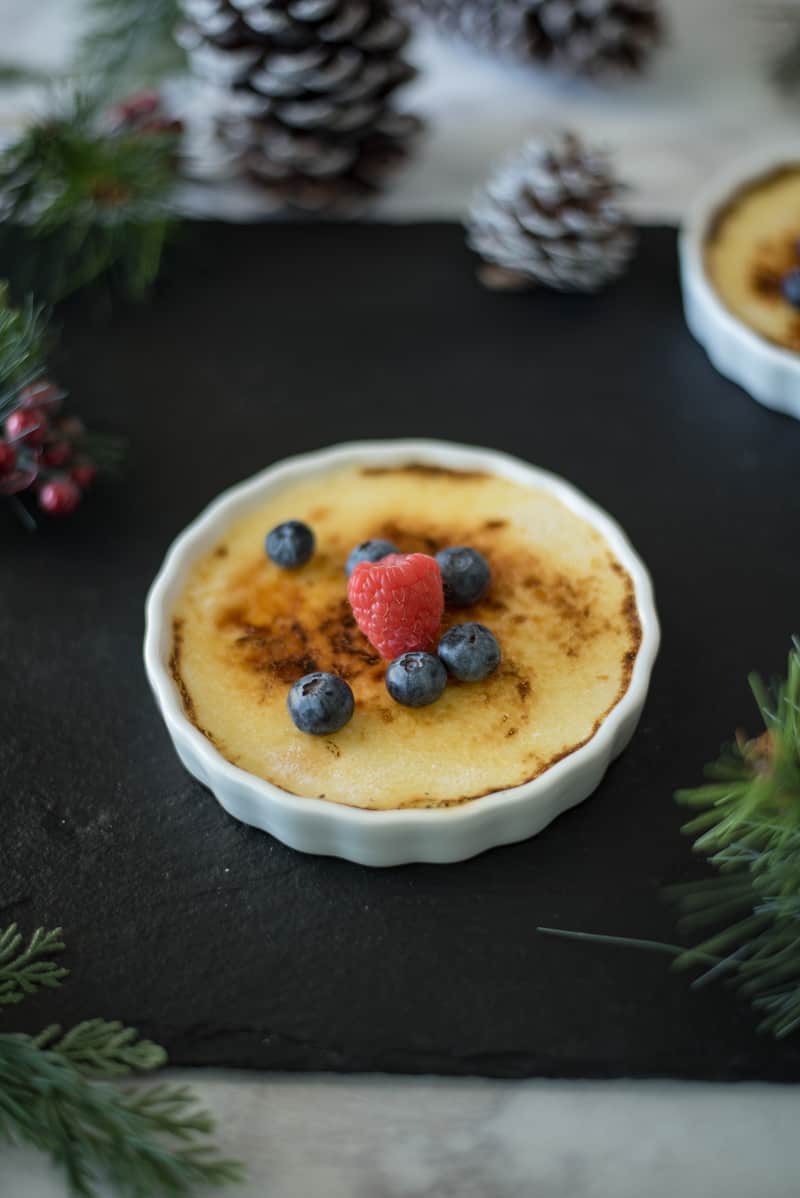 Eggnog cr&egrave;me br&ucirc;l&eacute;e, a classic French dessert gets a festive holiday twist. 2 of my favorite treats come together in this super easy dessert.