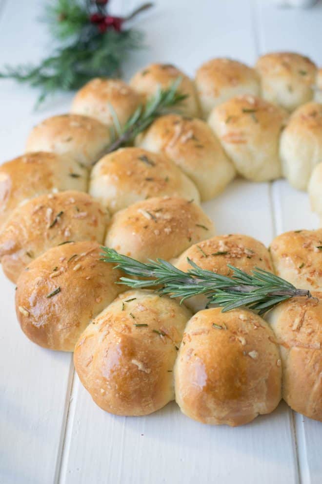A closeup of the bread wreath showing the rolls
