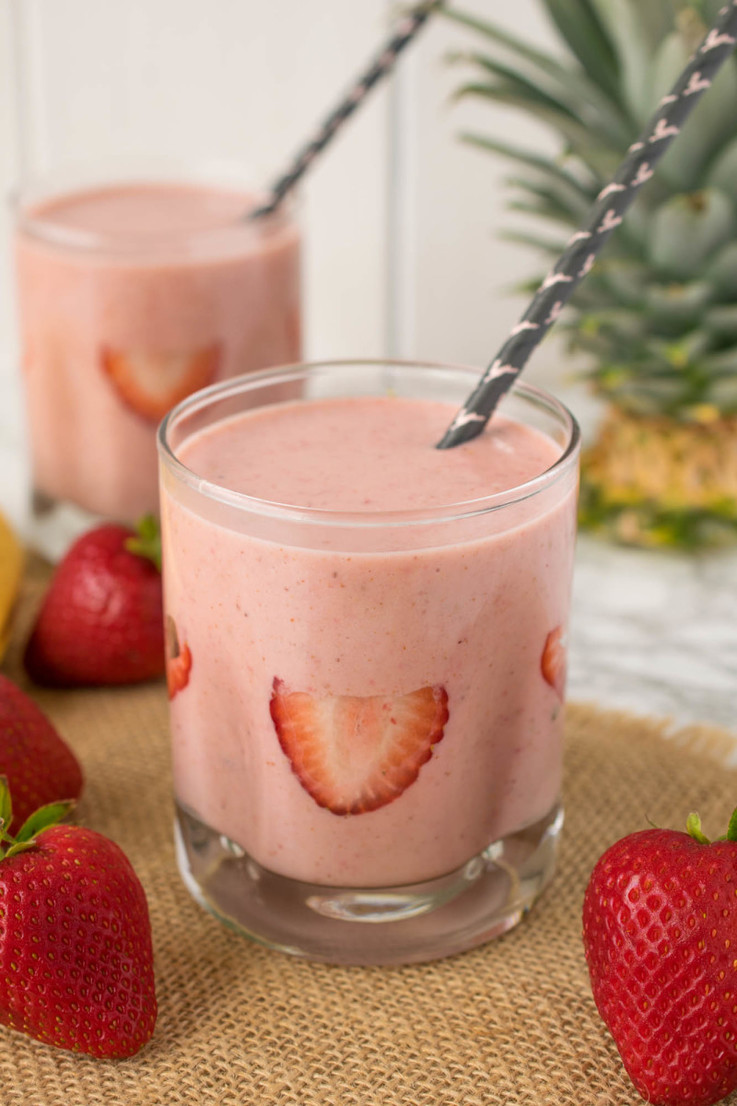 Strawberry, almond protein power smoothie. Fresh strawberries, almond butter, fresh pineapple and LALA smoothies