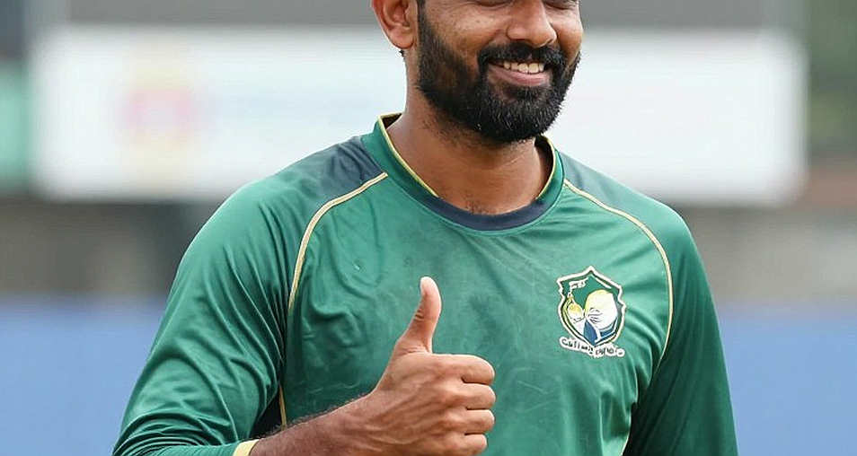 ল্যাঙ্কাশায়ার ২৫ বছরের সম্পর্ক শেষ করল, এক মৌসুম অধিনায়কত্বের পর অ্যান্ডারসন বাদ