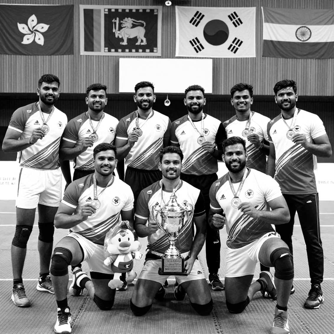 ১১ বোনাস পয়েন্টের ছবিটা যা ঢেকে রাখে: বাংলাদেশকে ৪২-২১ হারিয়ে ভারত সোনার দাবি নয়, একটা অসমাপ্ত প্রশ্ন রেখে গেল