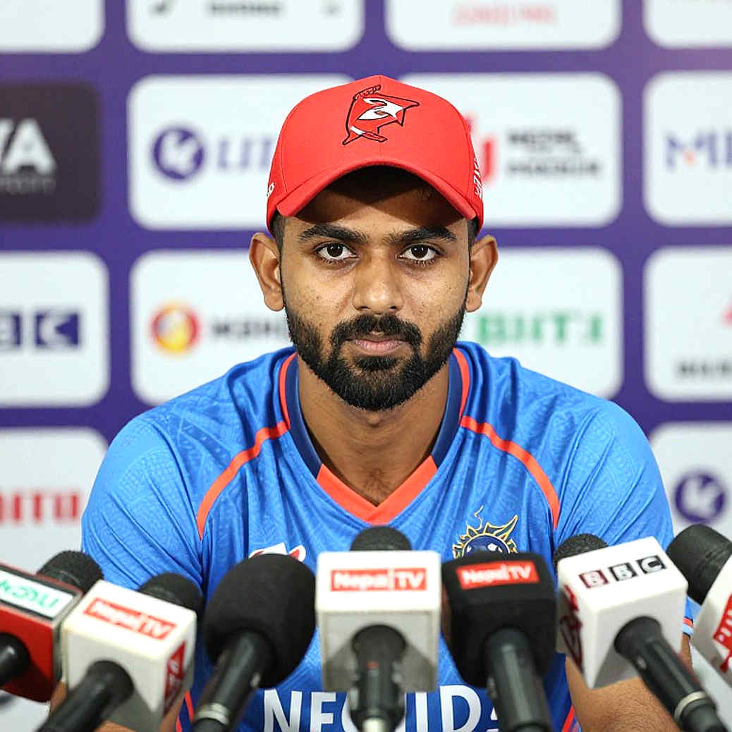 নিলামের রেকর্ড দাম আর চুক্তির নীরব খাতা: ক্রিকেটের প্লেয়ার-মার্কেট আসলে কী কেনে